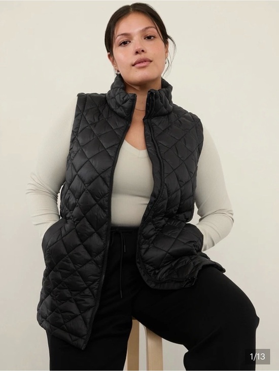 Athleta Jackets & Blazers - Athleta Black Quilted Featherless Vest Womens Medium Full Zip Lightweight